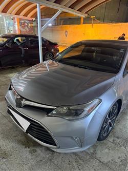 تويوتا أفالون